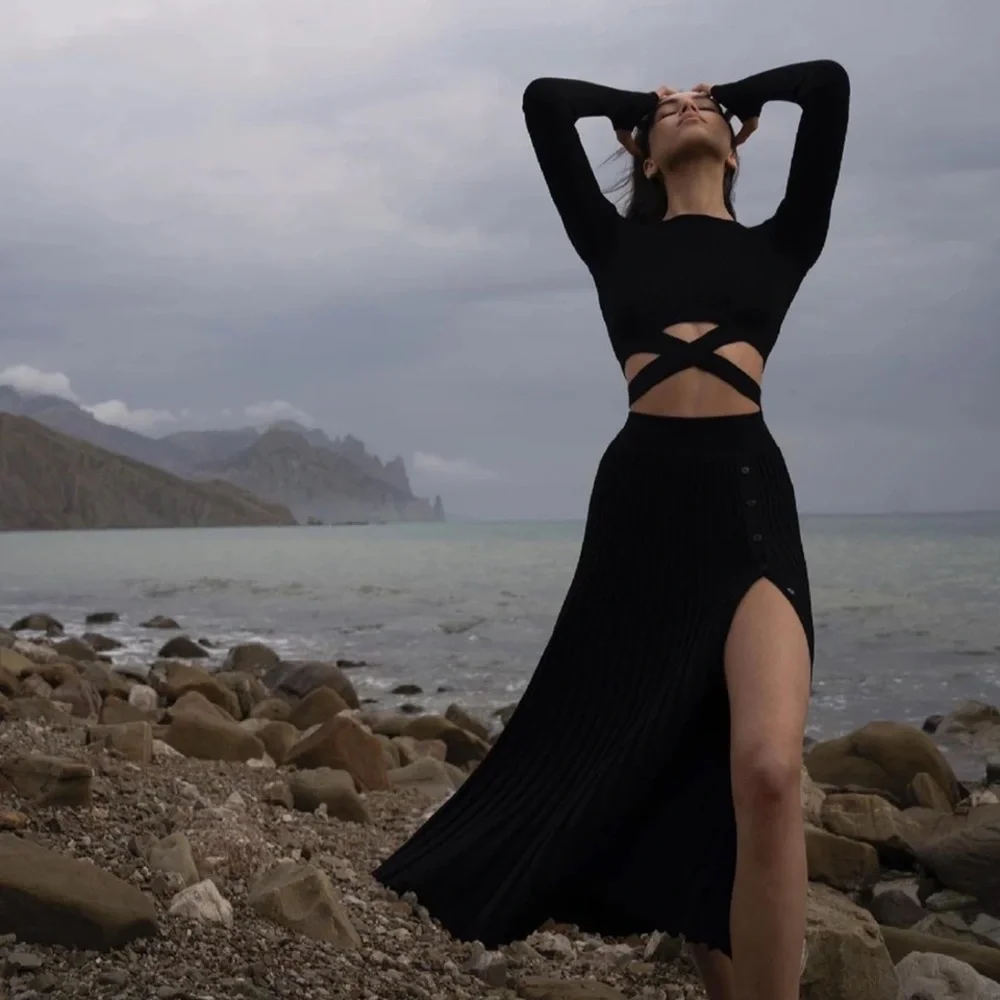 #99 Glamorous Black Wrap Long Sleeve Crop Top & Matching Pleated High Rise Skirt - Picture 3 of 8